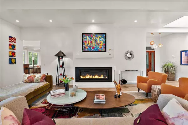 6403 Riverside Road, Fennville, MI 49408