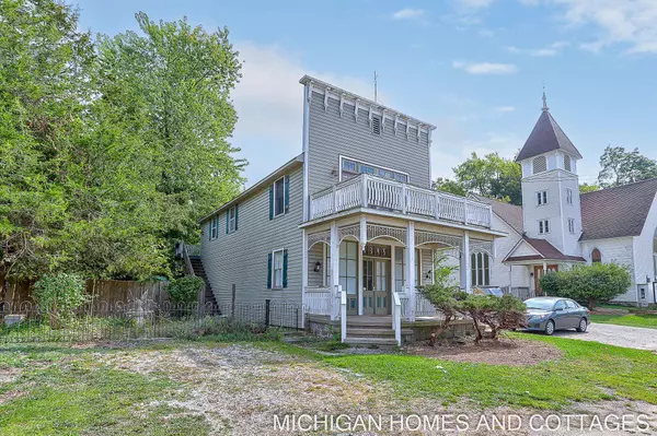 1395 Blue Star Highway, South Haven, MI 49090