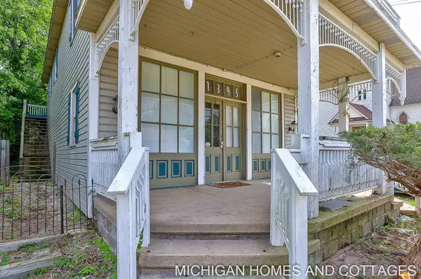 1395 Blue Star Highway, South Haven, MI 49090