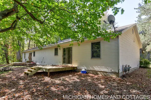 18604 168th Avenue, Spring Lake, MI 49456