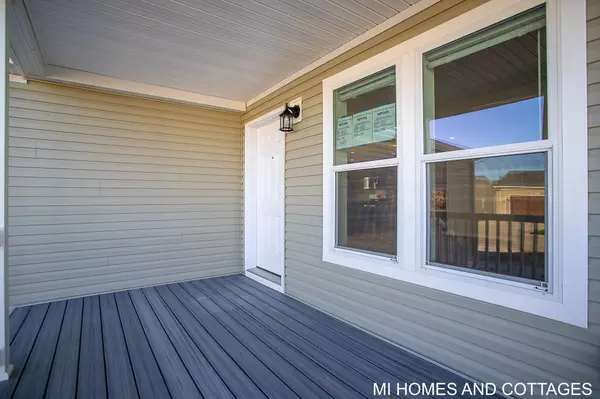 5216 Mulberry Lane, Holland, MI 49423