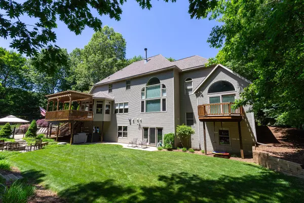 2280 Tunnel Breeze Court, Holland, MI 49424