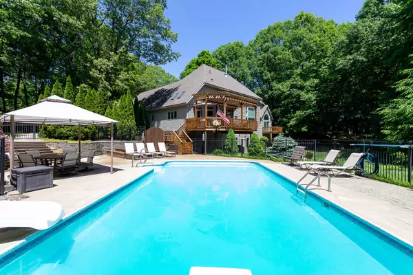 2280 Tunnel Breeze Court, Holland, MI 49424