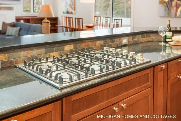 3887 65th Street, Holland, MI 49423