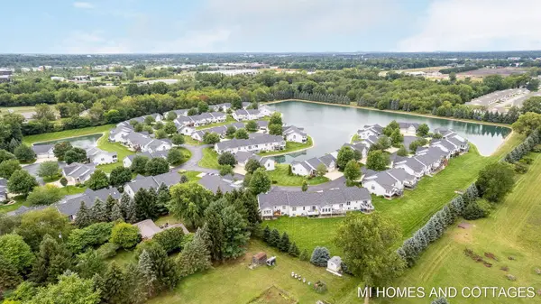 2735 Sandpiper Lane, Holland, MI 49424