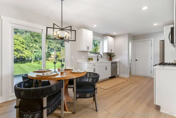 10975 Campanel Drive, Zeeland, MI 49464