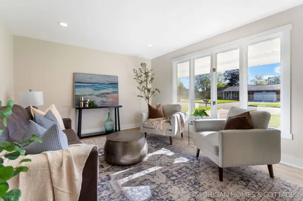 10975 Campanel Drive, Zeeland, MI 49464