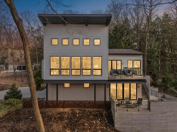 371 Dunegrass Circle Drive, Saugatuck, MI 49453