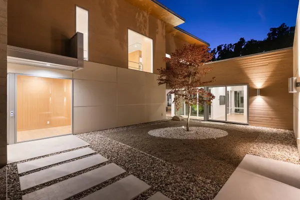 602 Lawn Avenue, Holland, MI 49424