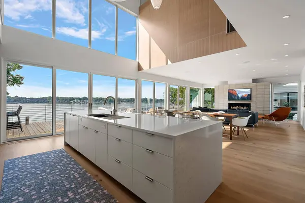 602 Lawn Avenue, Holland, MI 49424