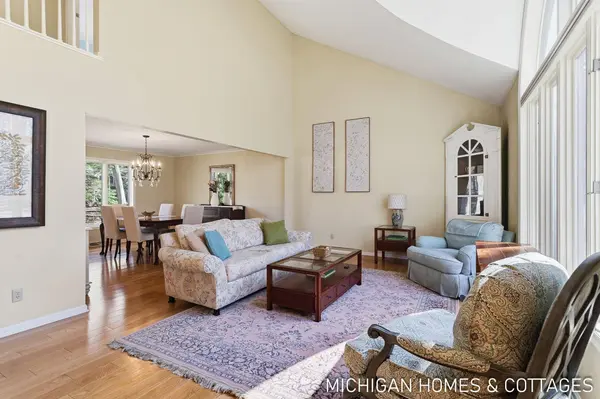 221 Foxdown Road, Holland, MI 49424