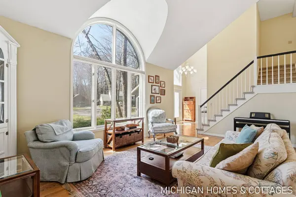 221 Foxdown Road, Holland, MI 49424