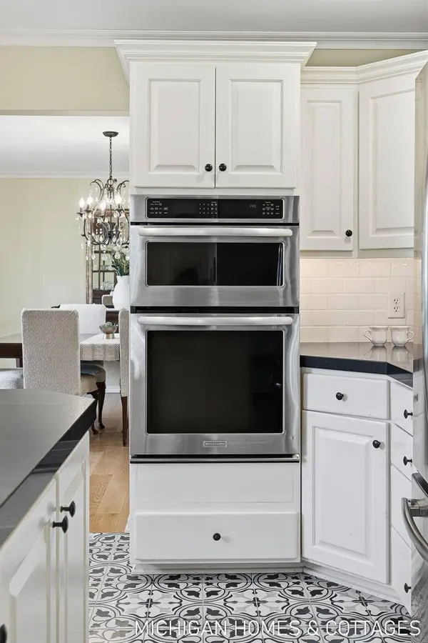 221 Foxdown Road, Holland, MI 49424