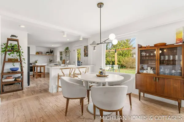 141 E 26th Street, Holland, MI 49423