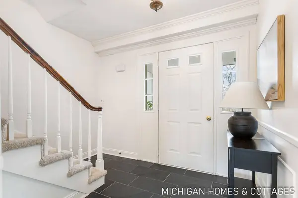 136 Crescent Drive, Grand Haven, MI 49417