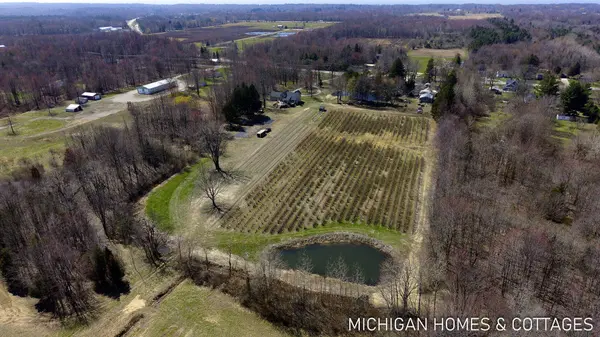 1661 68th Street, Fennville, MI 49408