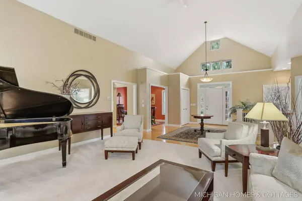 475 Trail Head Drive, Holland, MI 49424