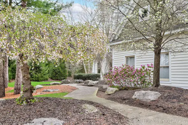 475 Trail Head Drive, Holland, MI 49424