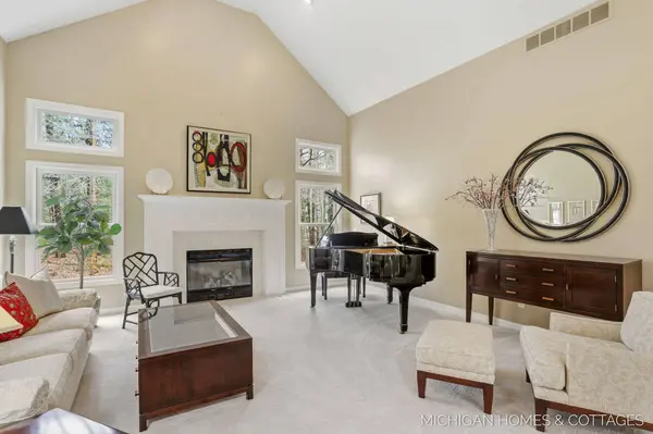 475 Trail Head Drive, Holland, MI 49424