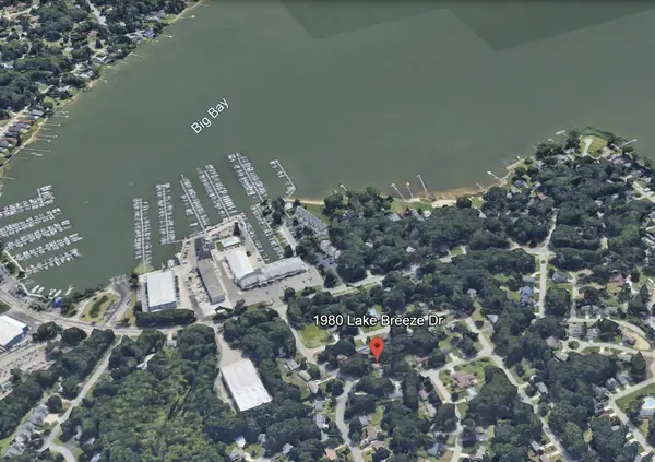 1980 Lake Breeze Drive, Holland, MI 49424