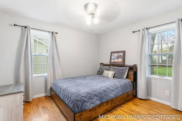 142 W 22nd Street, Holland, MI 49423