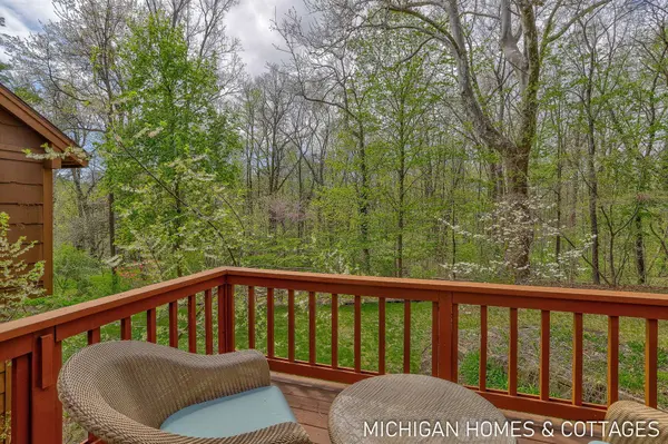 309 Glen Garry Court, Holland, MI 49423