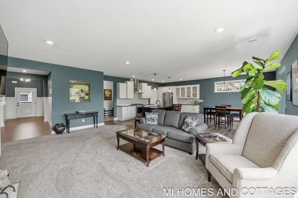 14052 Phoenix Place, Holland, MI 49424