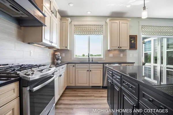4401 Grand Point, Holland, MI 49424