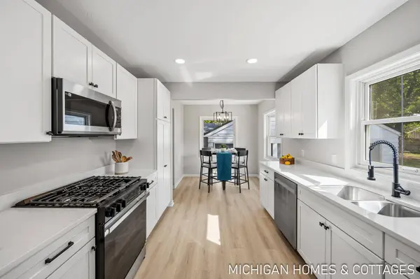 10671 Chicago Drive, Zeeland, MI 49464