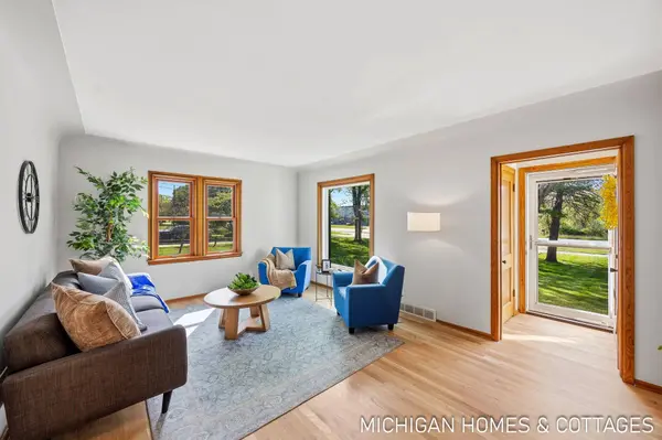 10671 Chicago Drive, Zeeland, MI 49464