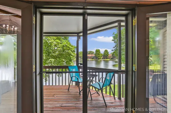 1644 Lakeview Drive, Zeeland, MI 49464