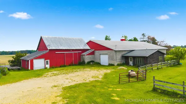 2695 62nd Street, Fennville, MI 49408