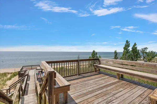 368 S Lakeshore Drive, Holland, MI 49424
