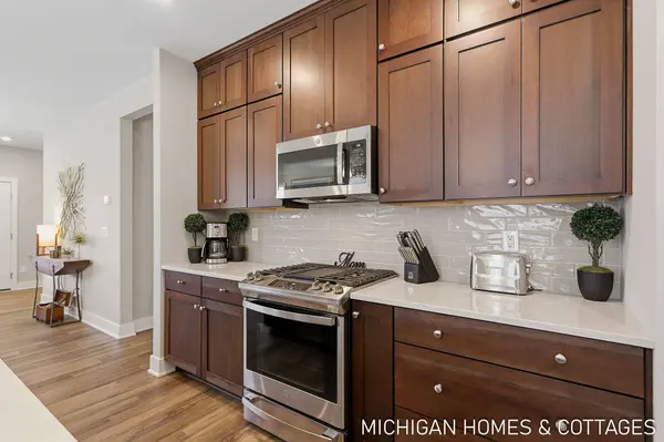 14215 Clubside Lane, Holland, MI 49424