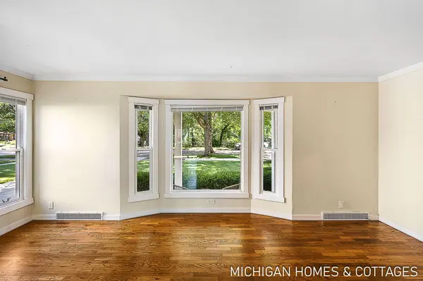 52 W 27th Street, Holland, MI 49423