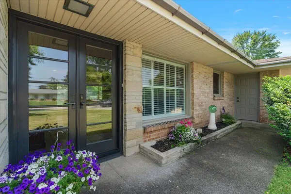 838 S Shore Drive, Holland, MI 49423