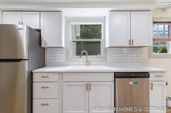 752 Jordan Lake Avenue, Lake Odessa, MI 48849
