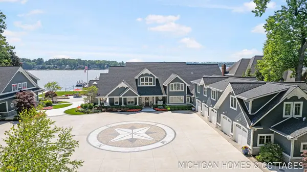 229 & 223 Norwood Avenue, Holland, MI 49424