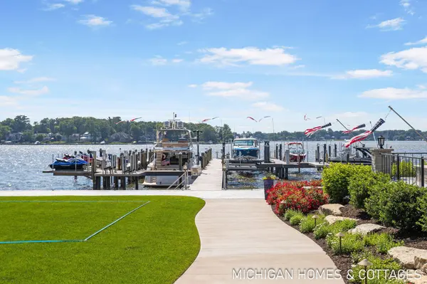 229 & 223 Norwood Avenue, Holland, MI 49424