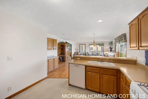 5245 W Scenic Turn Lane, Holland, MI 49423