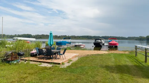 2523 Vanhorn Court, Allegan, MI 49010