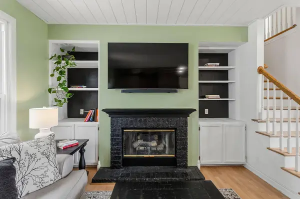 401 Erin Isle Court, Holland, MI 49424
