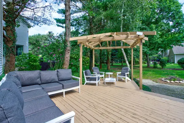 401 Erin Isle Court, Holland, MI 49424