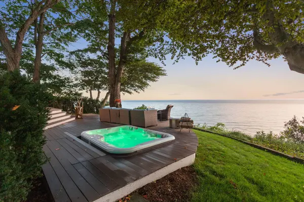4335 Lakes Edge Drive, Holland, MI 49424