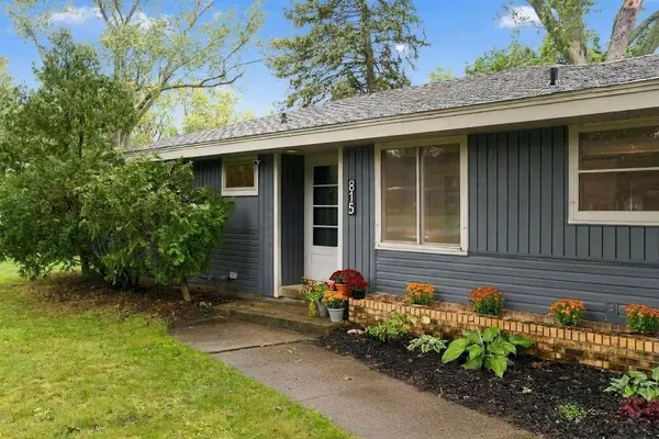 815 W 24th Street, Holland, MI 49423