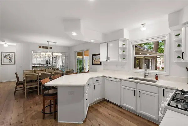 997 Singapore Drive, Saugatuck, MI 49453