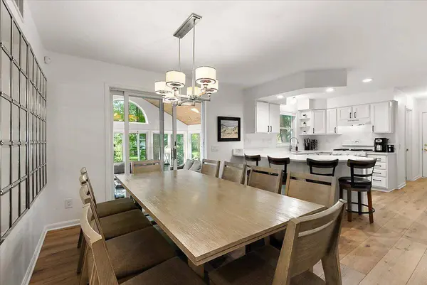 997 Singapore Drive, Saugatuck, MI 49453