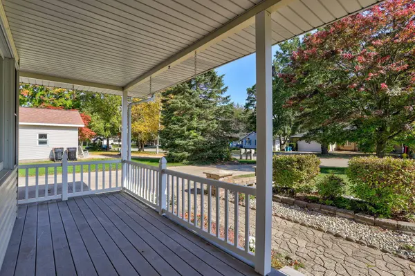 2515 Oak Forest Drive, Holland, MI 49424