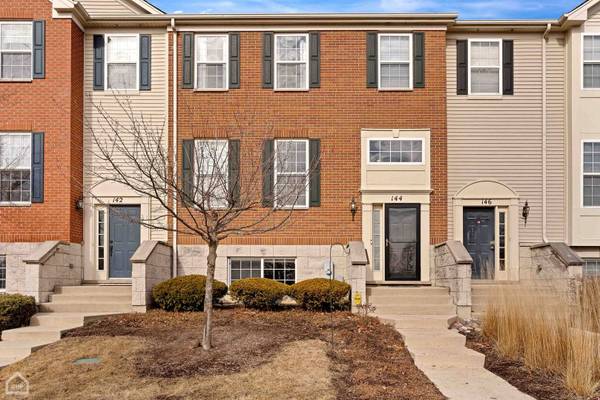 144 Jackson ST, Gilberts, IL 60136