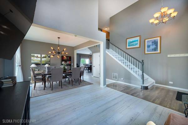 728 Kathi DR, Hampshire, IL 60140